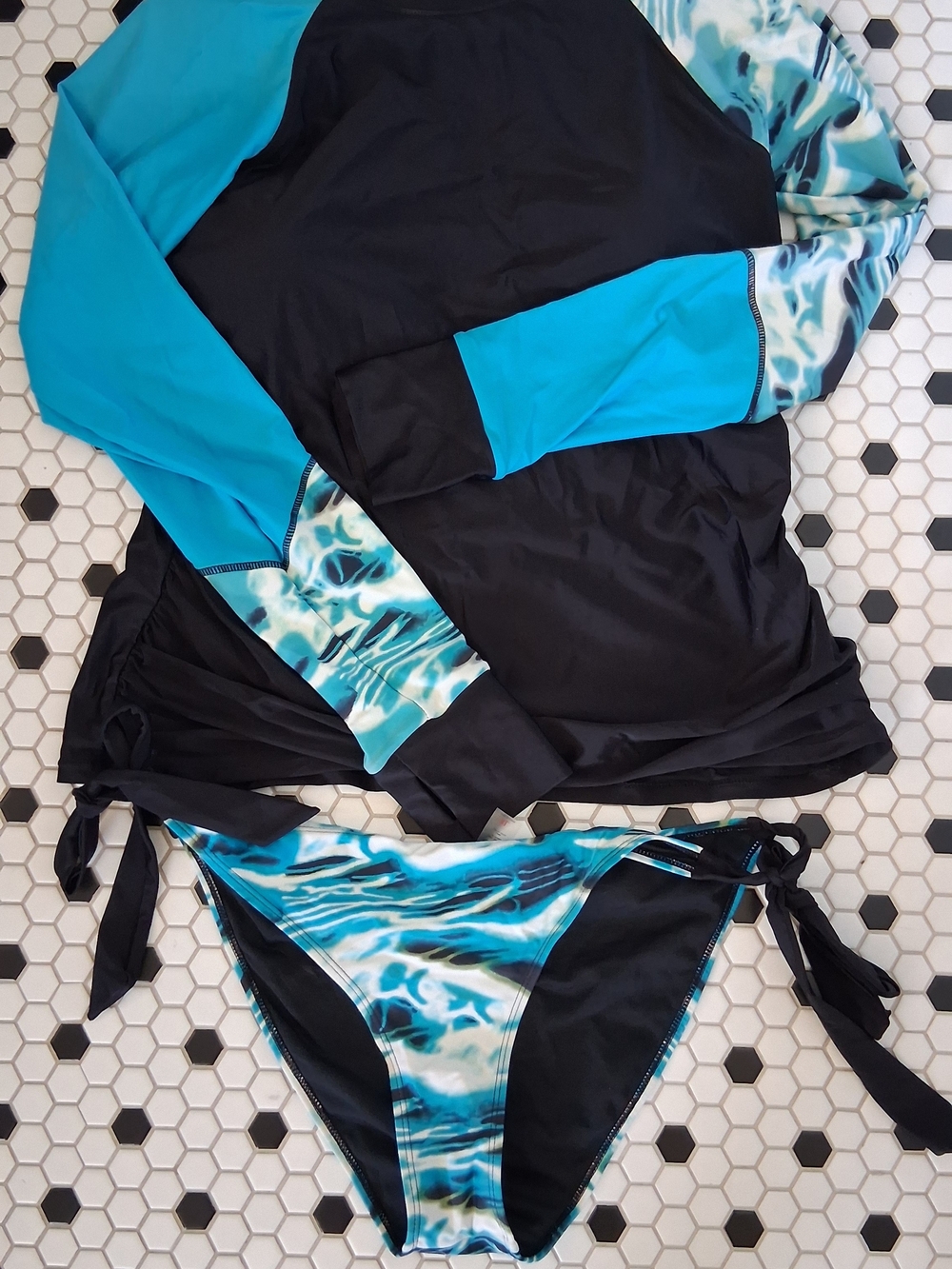 Size XL Bathingsuit Rash Guard Bikini Tie Bottoms Plus Size UV Protection